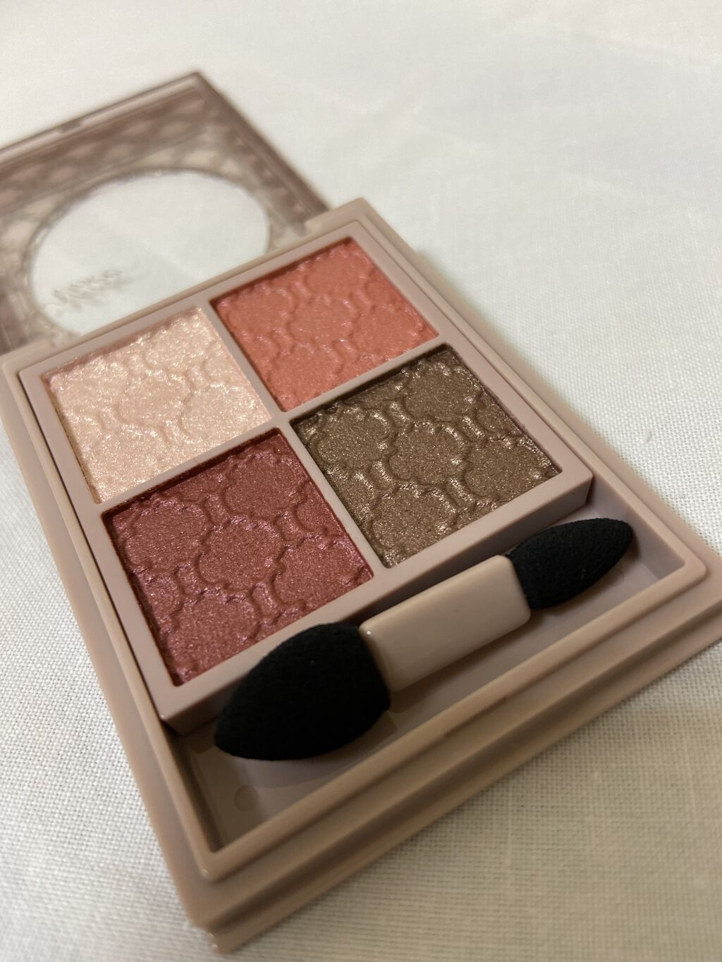 グロッシーリッチ アイズ N/Visée/アイシャドウパレットを使ったクチコミ（2枚目）