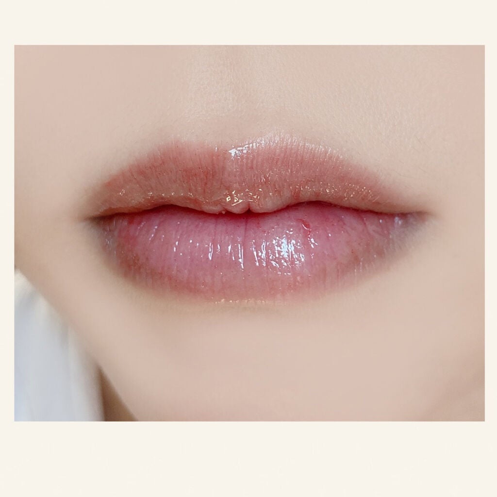 メスメリック ウェットリップオイル/CHICCA/リップグロスを使ったクチコミ(4枚目)
