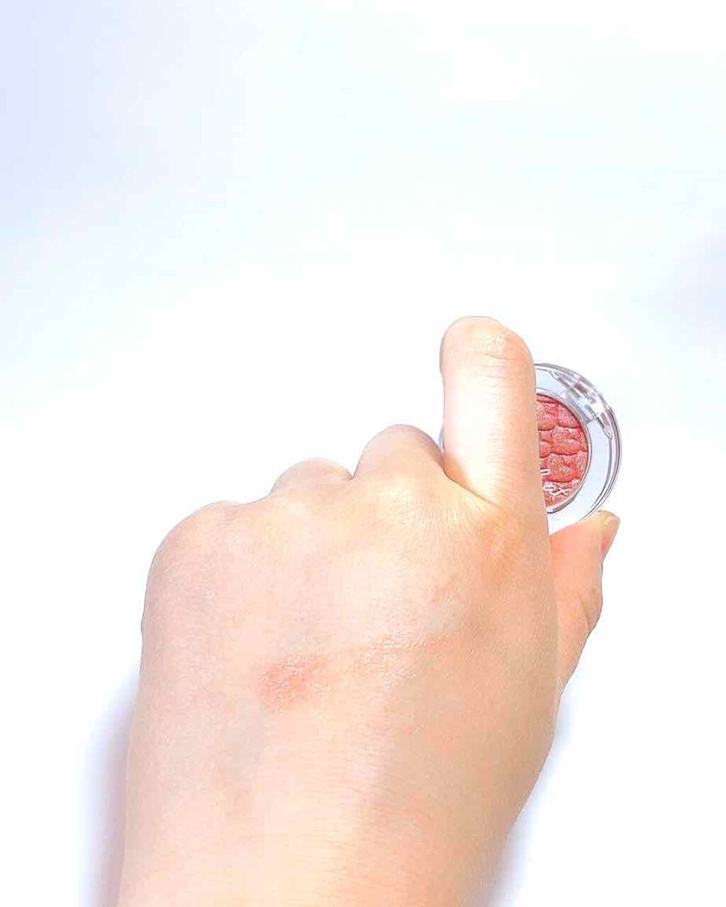 ルックアット マイアイジュエル/ETUDE/単色アイシャドウを使ったクチコミ(2枚目)