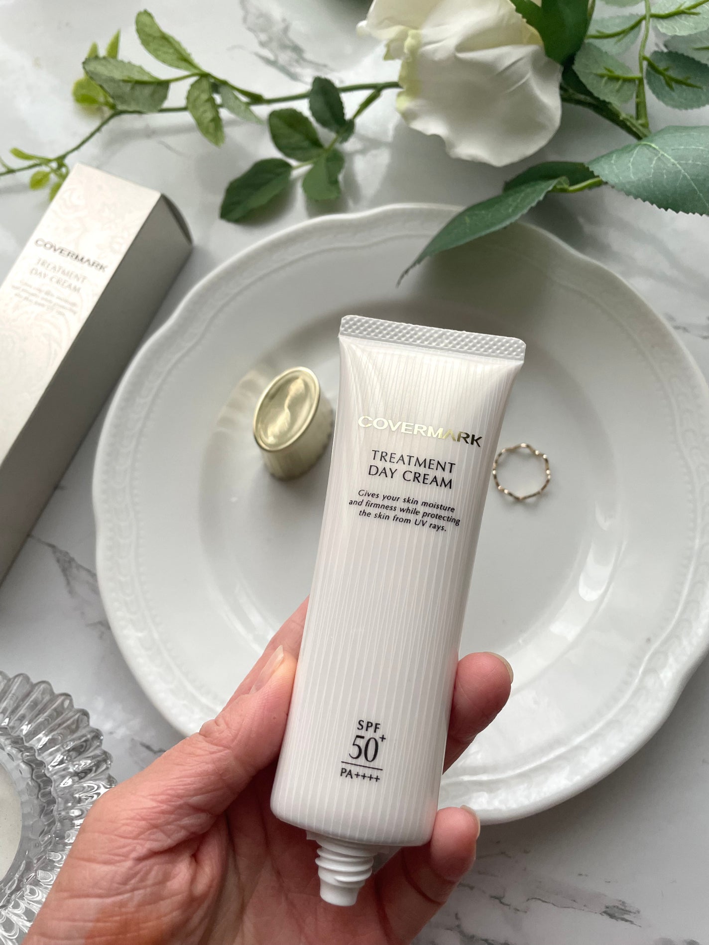 トリートメント デイ クリーム/COVERMARK/日焼け止めクリームを使ったクチコミ(3枚目)