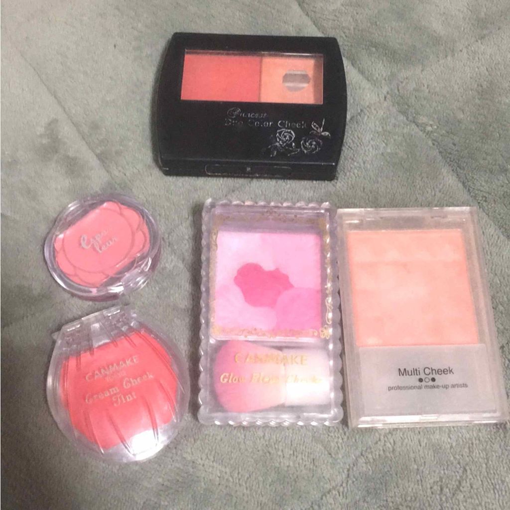 グロウフルールチークス/キャンメイク/パウダーチークを使ったクチコミ（1枚目）