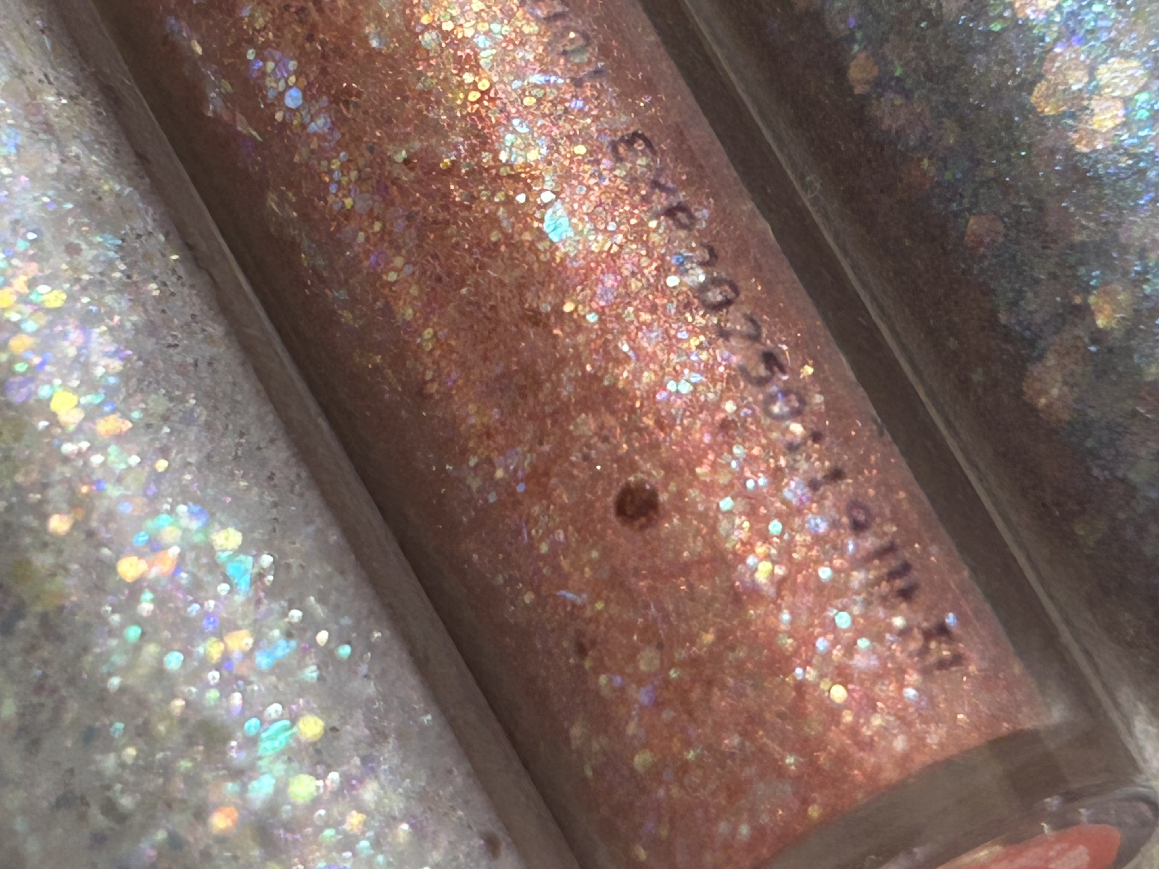 パールブリー アイグリッター  トライアングル/BLACK ROUGE/グリッターを使ったクチコミ（3枚目）