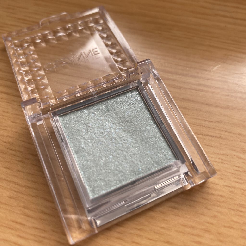 シングルカラーアイシャドウ/CEZANNE/単色アイシャドウを使ったクチコミ（2枚目）