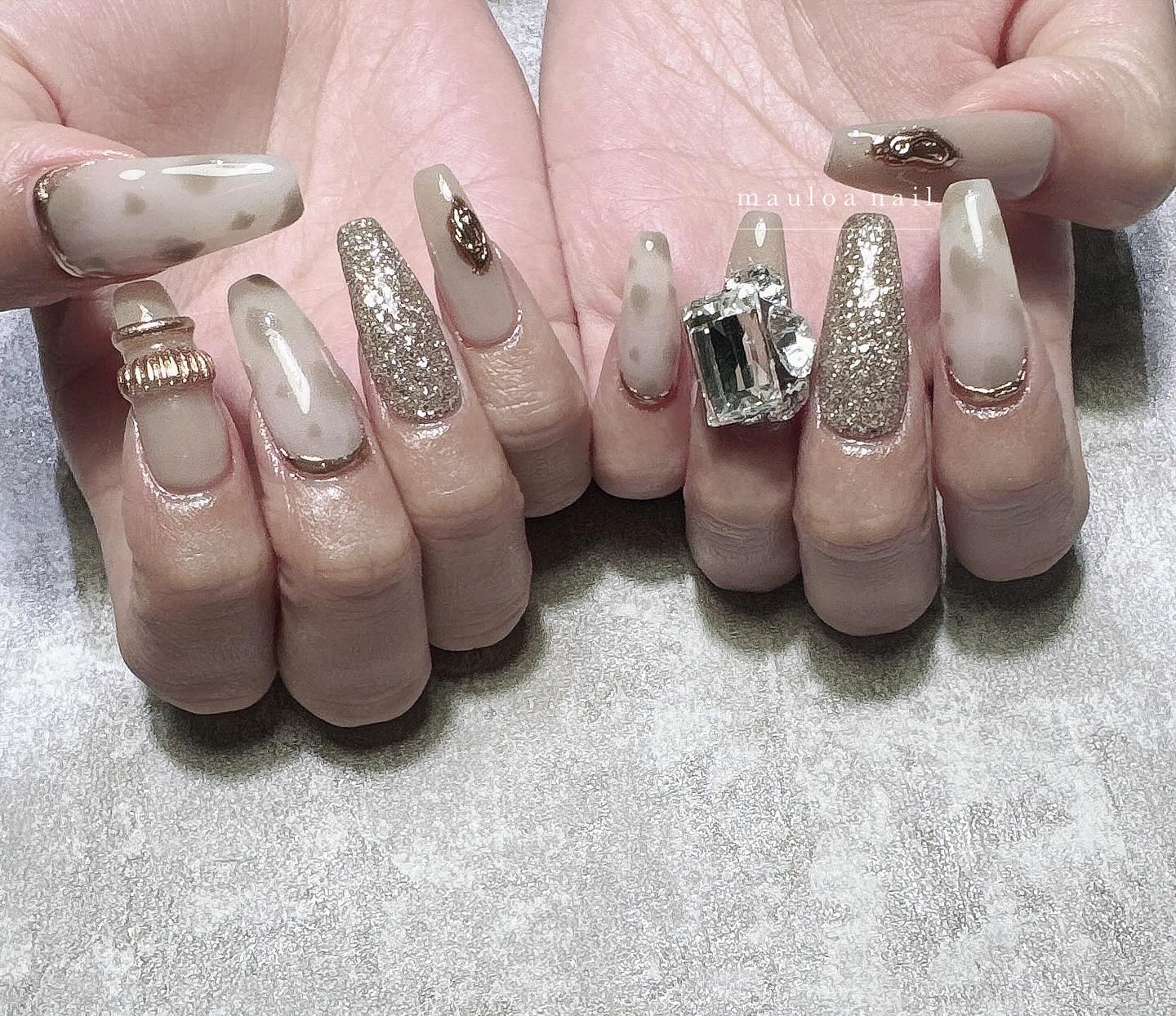 #東住吉ネイル,#ネイル,#アートネイル,#パールネイル,#リングネイル,#フレンチネイル,#ブラックネイル,#ミラーフレンチネイル,#ミラーネイル,#手書きアートネイル,#ミラーアートネイル,#パーツネイル,#ヒョウ柄ネイル,#レオパード柄ネイル,#秋ネイル,#天王寺ネイル,#アニマルネイルのネイルデザイン