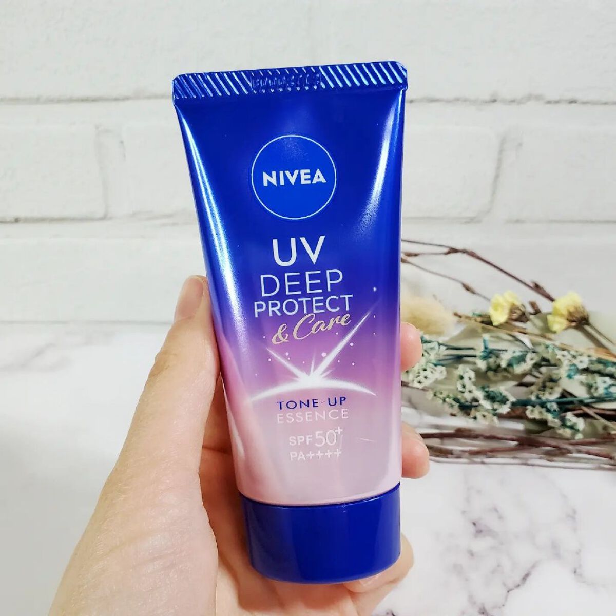 ニベアUV ディープ プロテクト＆ケア トーンアップ エッセンス/ニベア/日焼け止めローションを使ったクチコミ（1枚目）