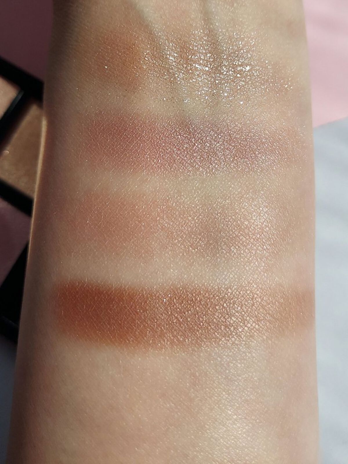 クラッシュド シャイン ジェリー スティック 02 ハニー/BOBBI BROWN/口紅を使ったクチコミ（2枚目）