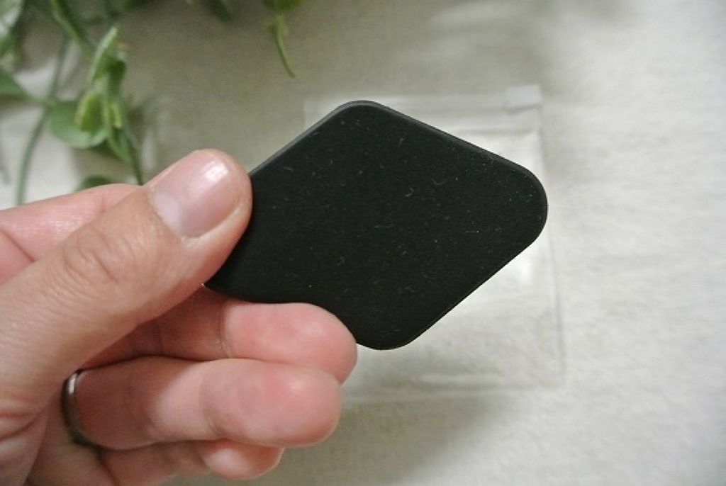 デュアルサイド シリコン ブレンダー/bareMinerals/パフ・スポンジを使ったクチコミ(4枚目)