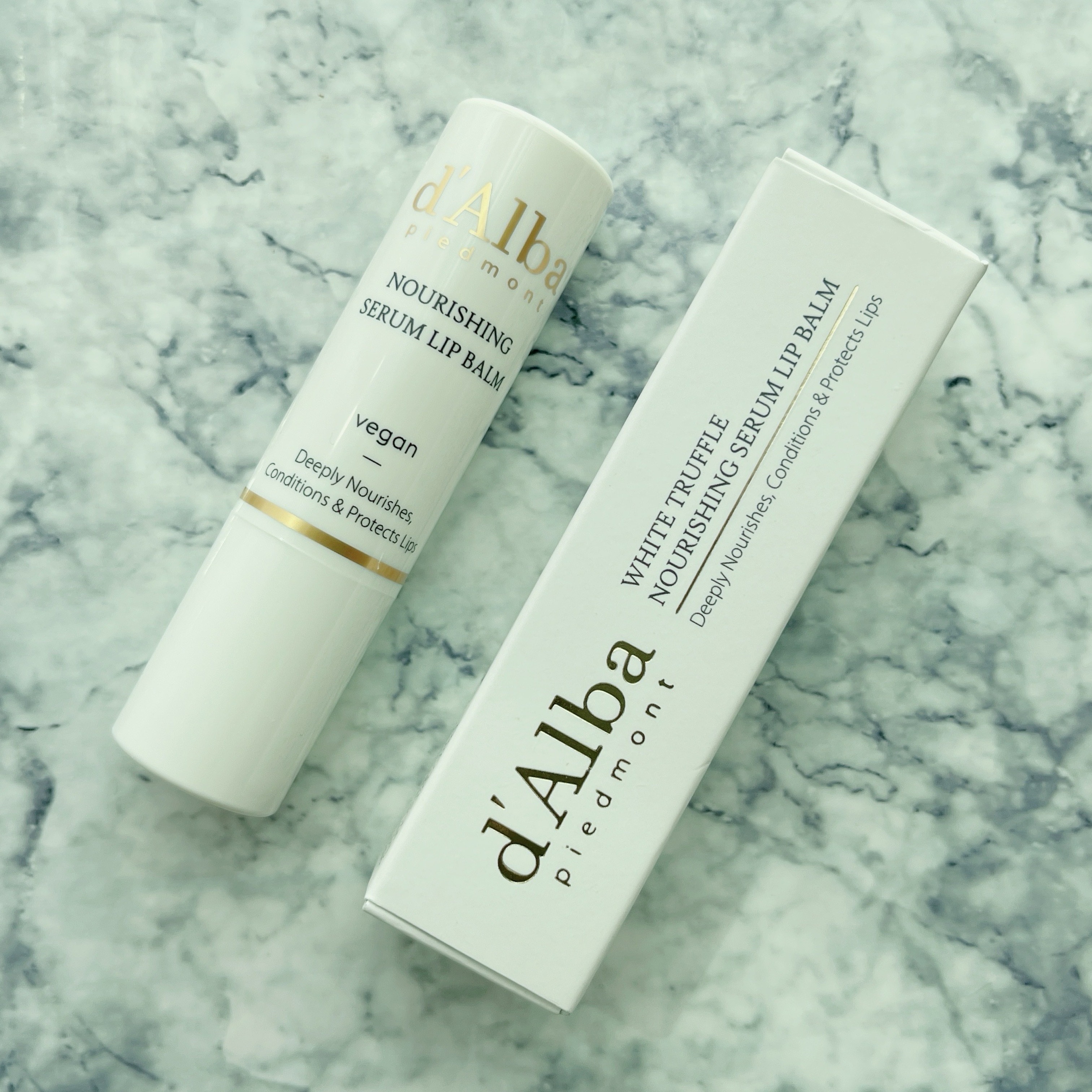 ホワイトトリュフナリシングセラムリップバーム/ダルバ/リップバームを使ったクチコミ（2枚目）