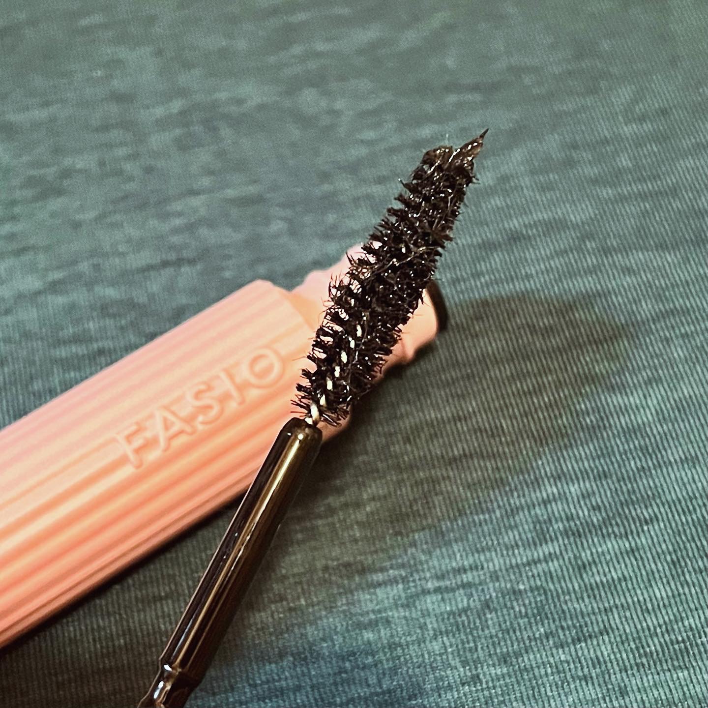 まつパ級 フィルム マスカラ (ロング&ボリューム)/FASIO/マスカラを使ったクチコミ（2枚目）