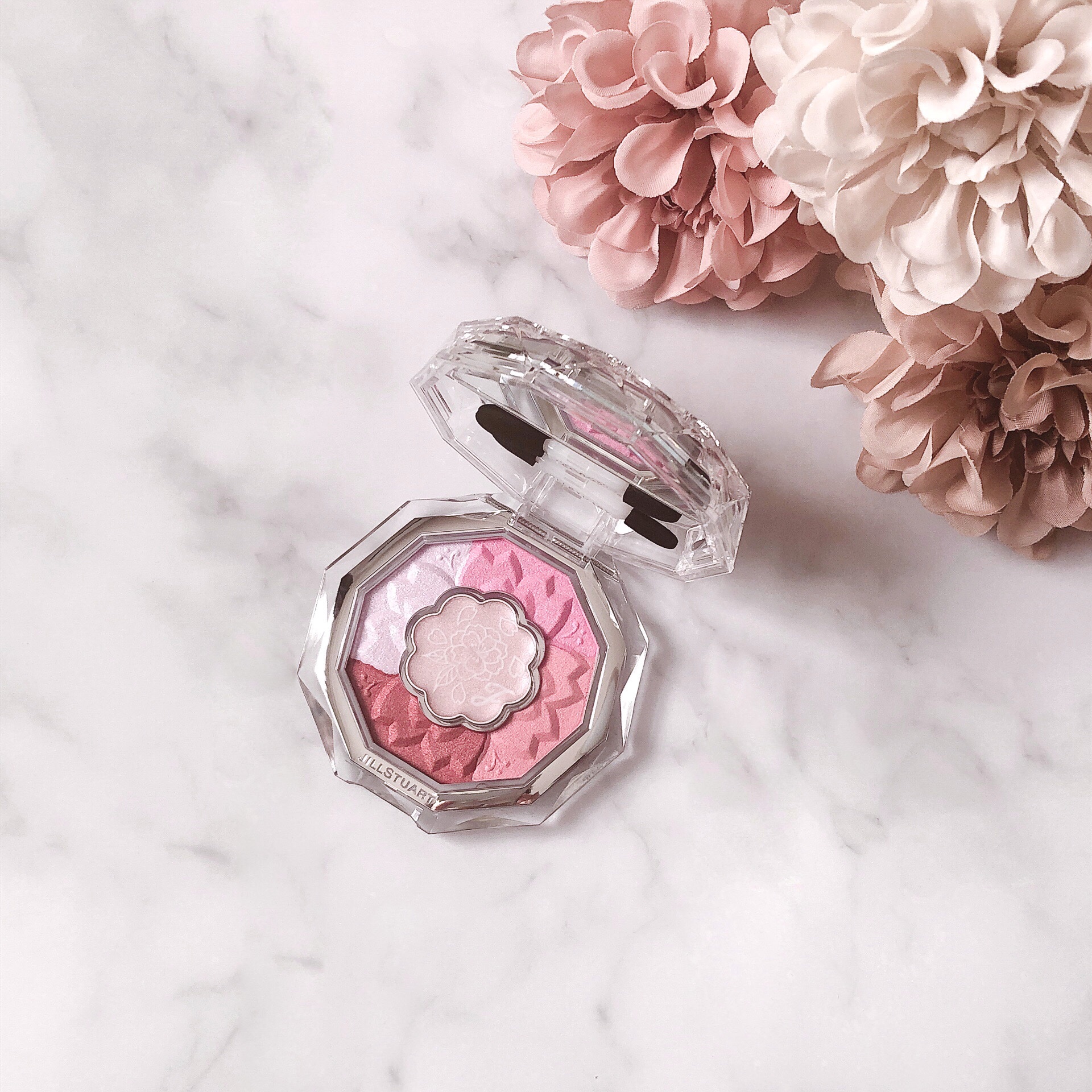 ジルスチュアート ブルームクチュール アイズ/JILL STUART/アイシャドウパレットを使ったクチコミ（3枚目）