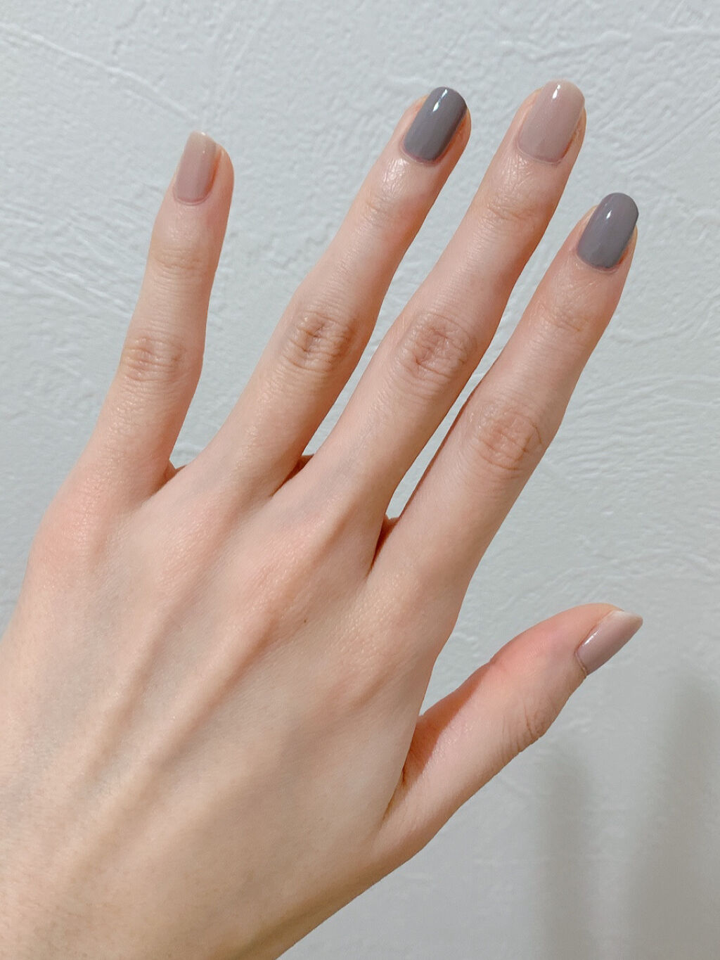 ネイル エナメル ちふれを使った口コミ ベージュ グレーネイルこんにちは 今回はベ By ゆず 脂性肌 代後半 Lips