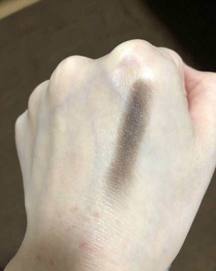 UR GLAM POWDER EYESHADOW/U R GLAM/単色アイシャドウを使ったクチコミ(2枚目)