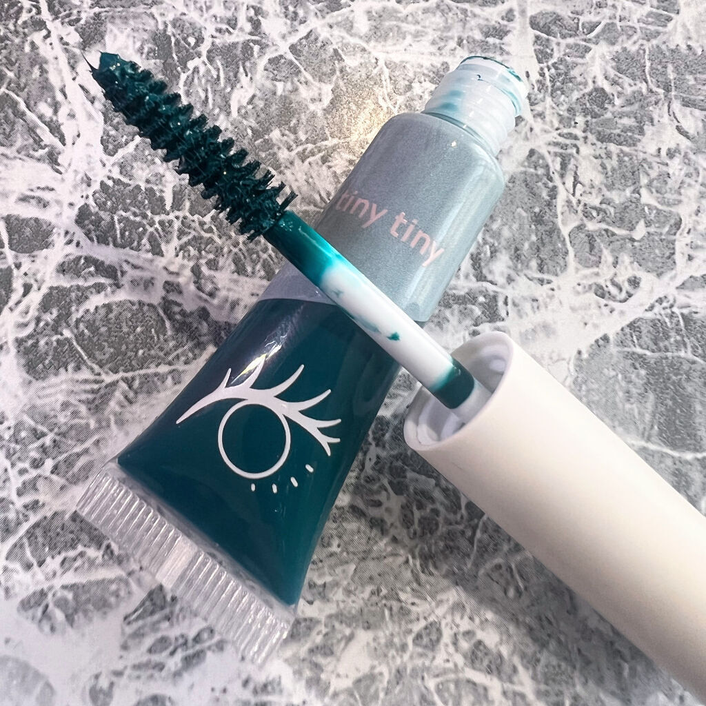 カラーマスカラ/tiny tiny/マスカラを使ったクチコミ（3枚目）