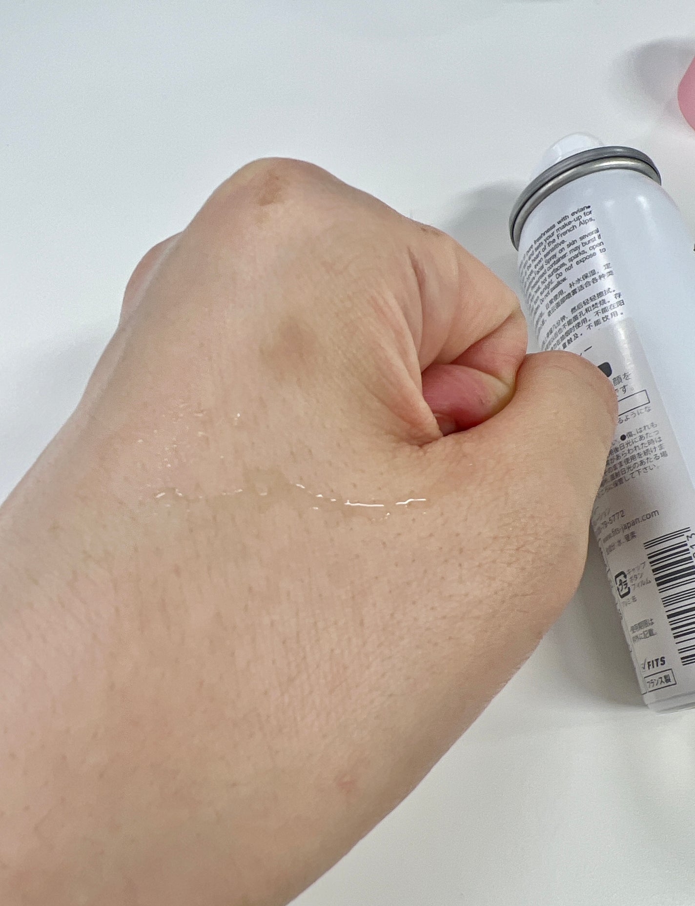 フェイシャルスプレー/エビアン/ミスト状化粧水を使ったクチコミ(4枚目)