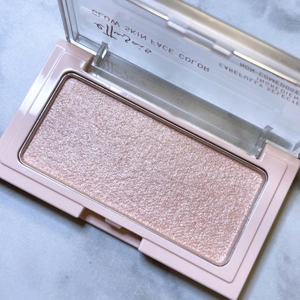 エテュセ グロウスキン フェイスカラー 01 <ハイライター>/ettusais/パウダーハイライトを使ったクチコミ(4枚目)