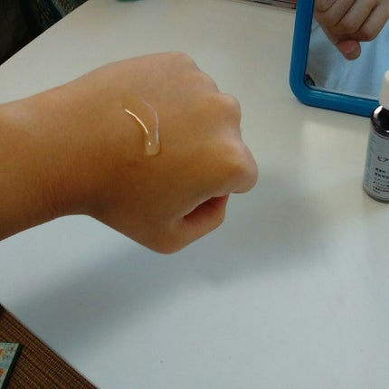 D濃密美容液 ヒアルロン酸/DAISO/美容液を使ったクチコミ(4枚目)