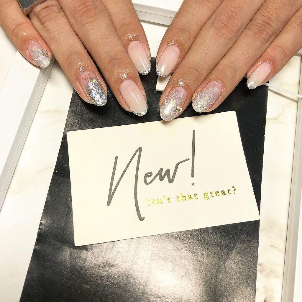 cst on LIPS 「こちらおまかせでさせていただいたネイルです💅💅💅💅看板メニュー..」(2枚目)