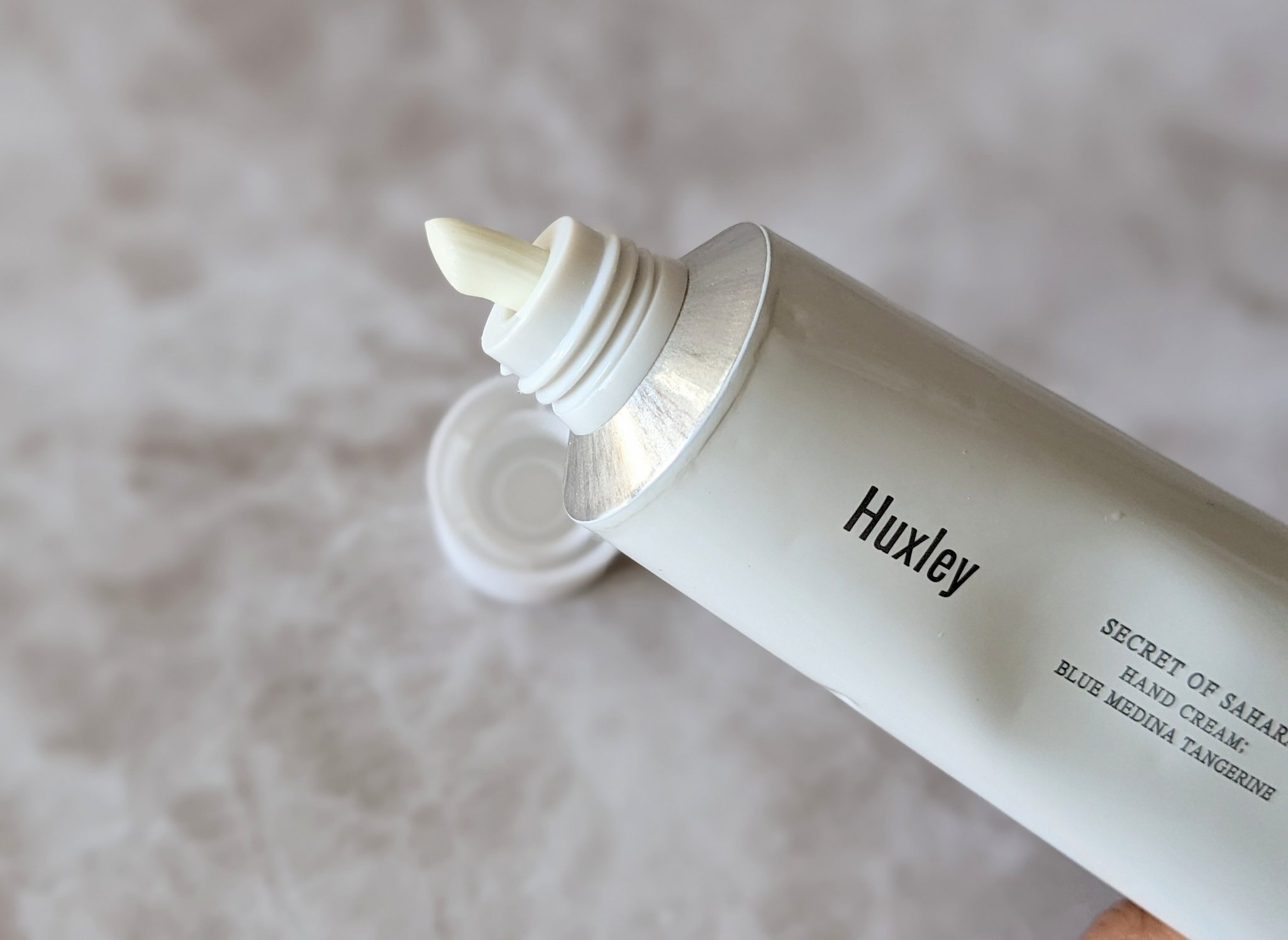 ハンドクリーム ; ブルーメディナタンジェリン/Huxley/ハンドクリームを使ったクチコミ（3枚目）