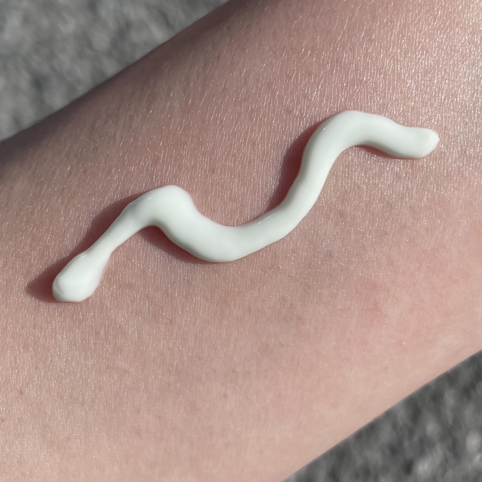 シカカーミングサンセラム/TOCOBO/日焼け止めクリームを使ったクチコミ（2枚目）