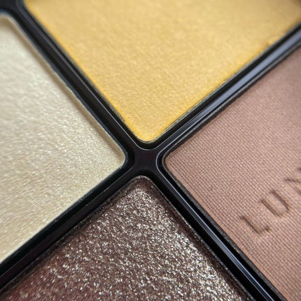 はる on LIPS 「発売前から可愛いルック〜❤️と思って狙ってたLUNASOL😍..」(2枚目)