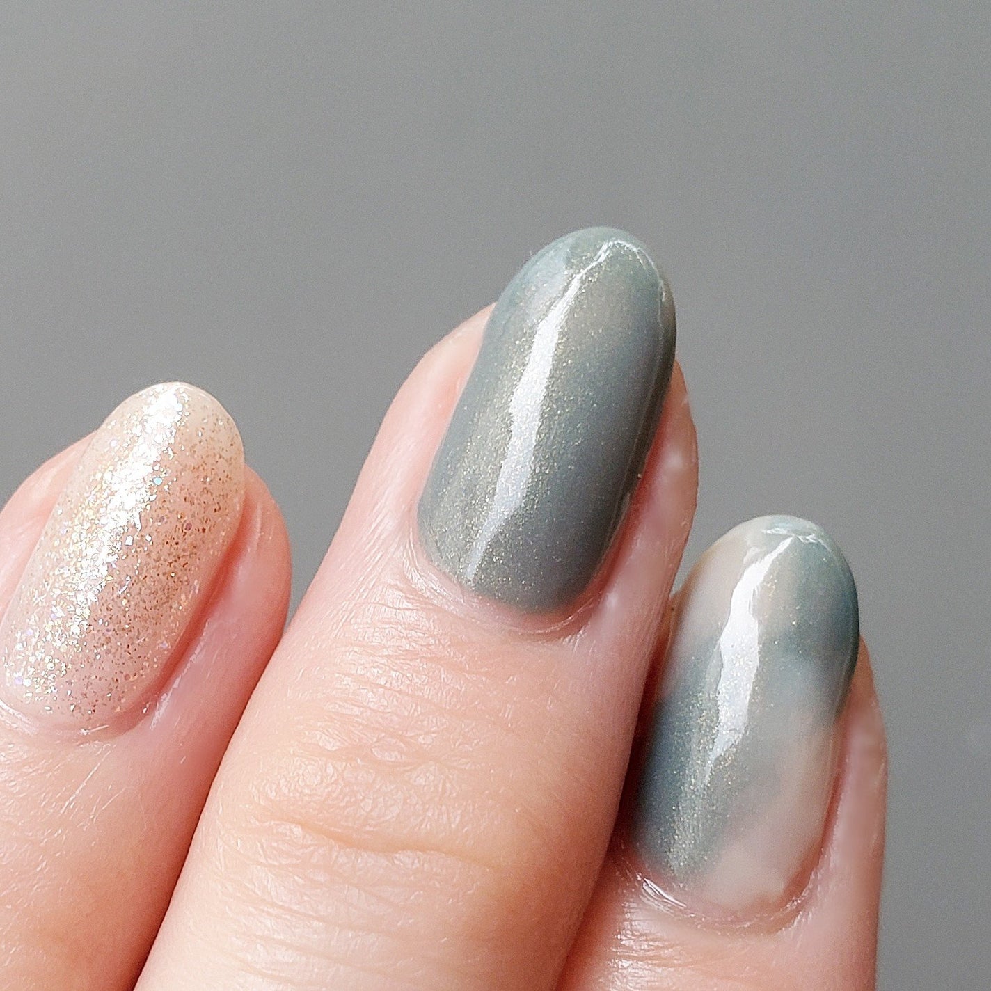 カラフルネイルズ/キャンメイク/マニキュアを使ったクチコミ(4枚目)