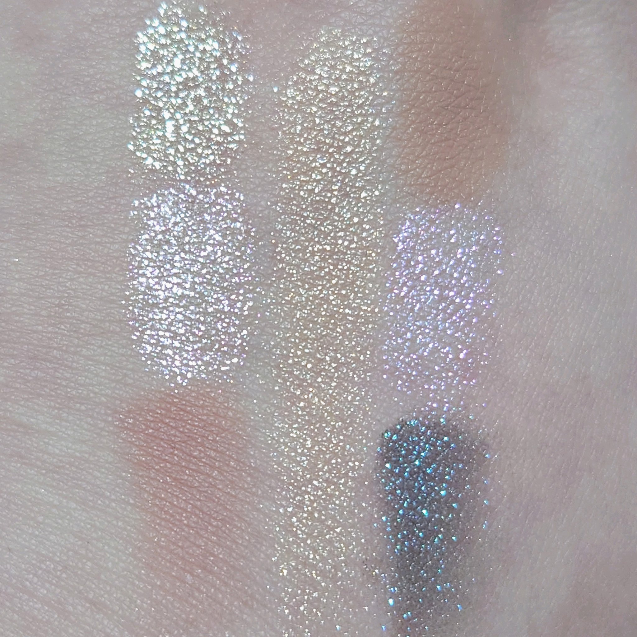 ムーンストーン グロウ リュクス アイ & チーク パレット/BOBBI BROWN/アイシャドウパレットを使ったクチコミ（2枚目）