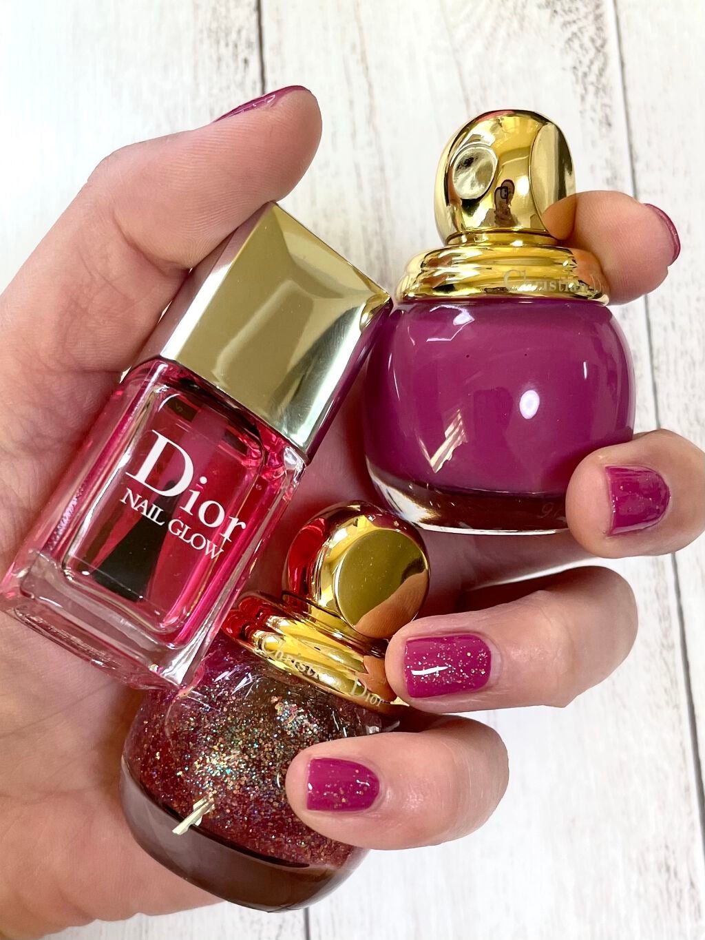 am on LIPS 「絶妙なお色味が超かわいい大人ピンクネイル。遡りますが、ピンクと..」(1枚目)