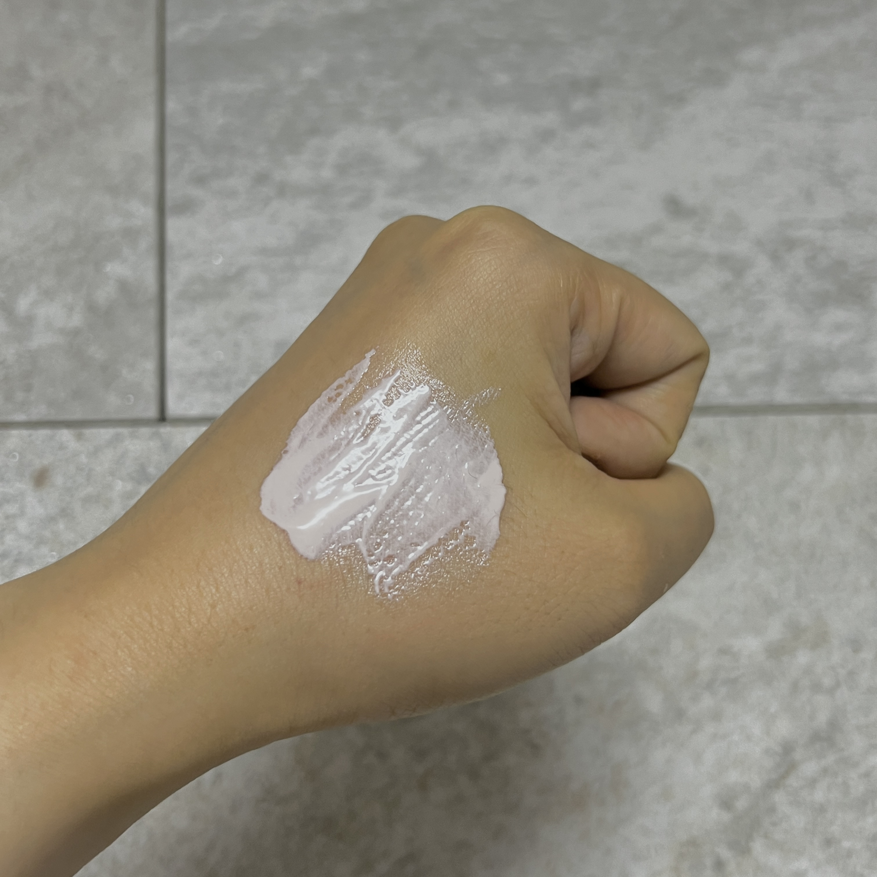 ウォータースプラッシュサンクリーム セラミド 桜エディション（60ml）/espoir/日焼け止めクリームを使ったクチコミ（3枚目）