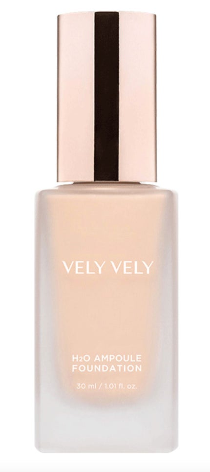 水分アンプルファンデーション / VELY VELY