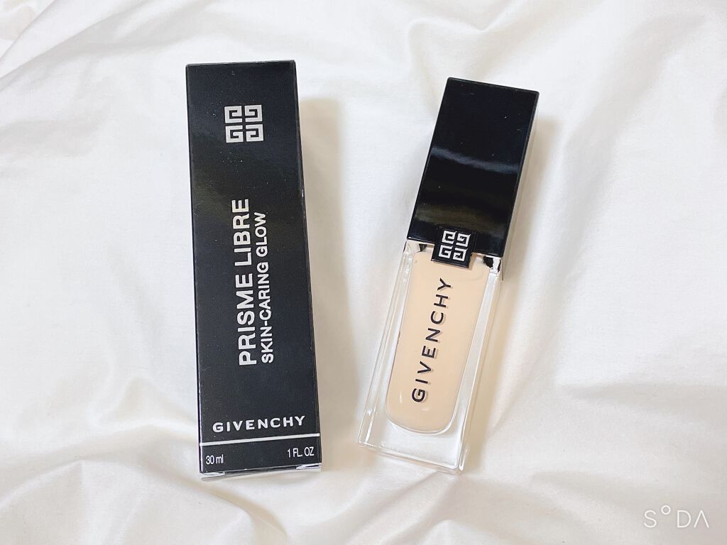 プリズム・リーブル・スキンケアリング・グロウ/GIVENCHY/リキッドファンデーションを使ったクチコミ（2枚目）