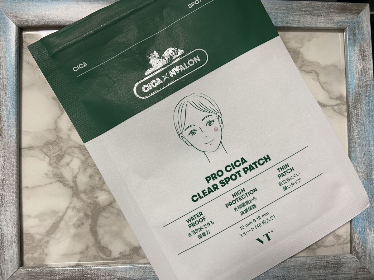 
　VT Cosmetics VT 
　スポットパッチ
　¥650 税込

　♡･･*･･♡･･*･･♡･･*･･♡･･*･･♡･･*

　
　話題のニキビパッチを使ってみました😊

　生理前になると口周りにニキビができて、
　ニキビ痕が