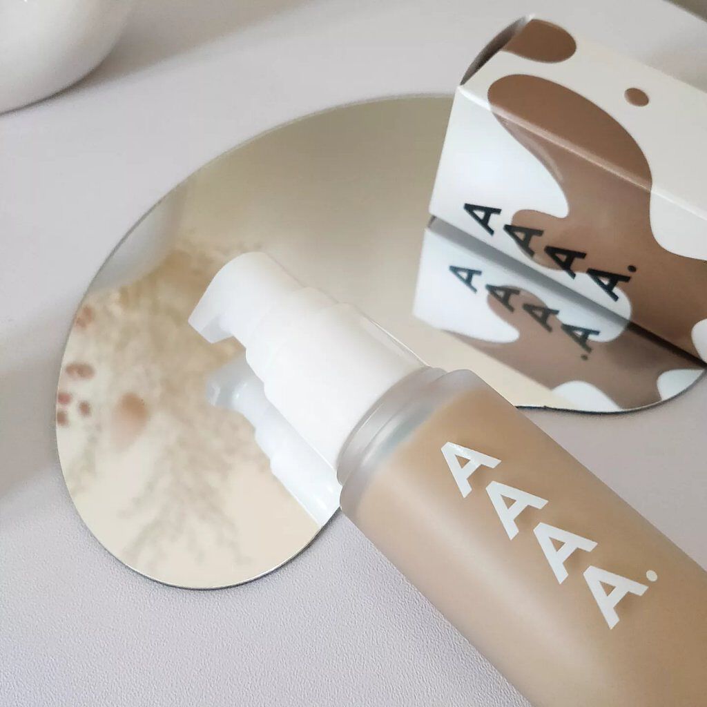 リキッドファンデーション/AAAA./クリーム・エマルジョンファンデーションを使ったクチコミ(2枚目)