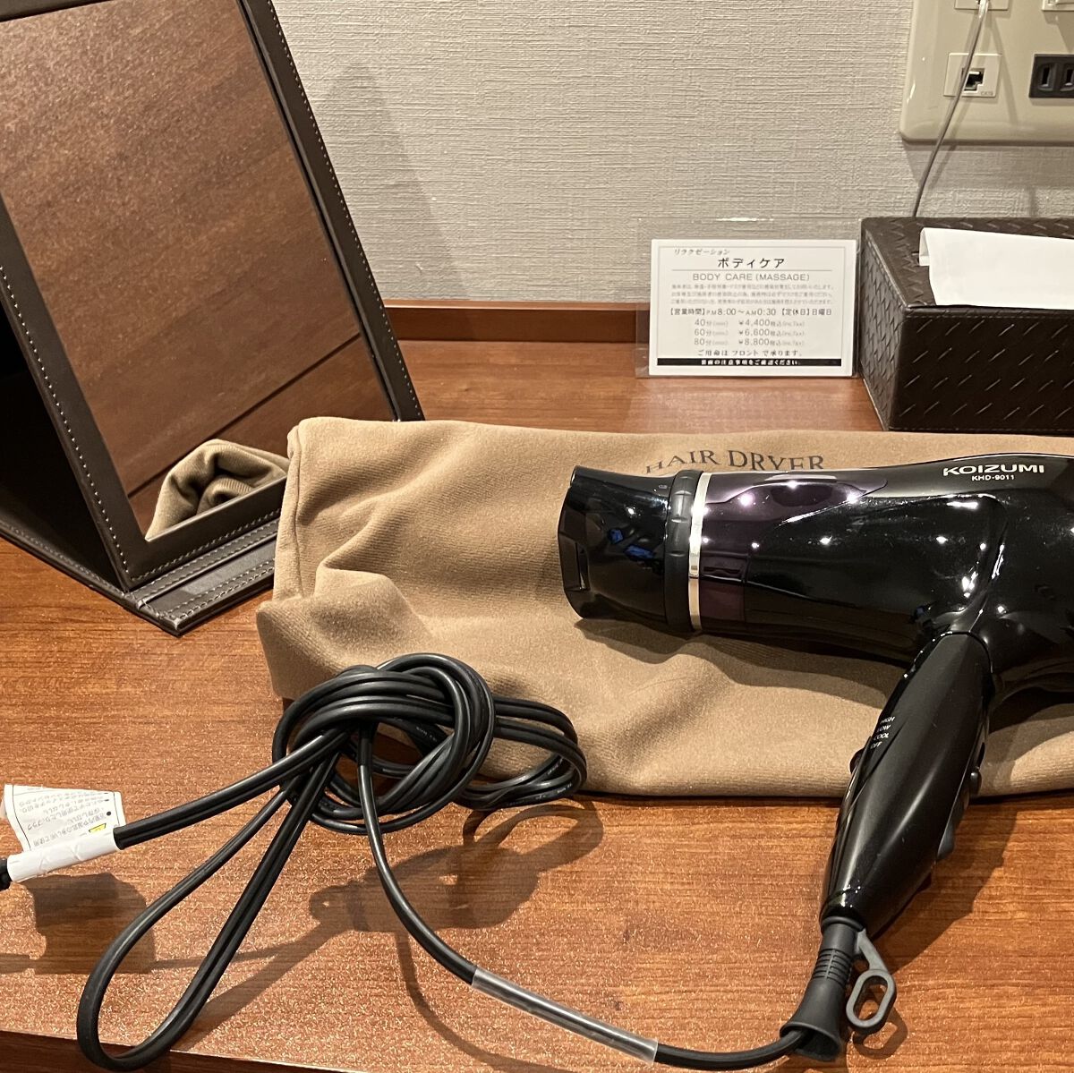 北の庭 the kuretakeso
12月下旬
にて

YouTubeコメント欄から来ていただいた方ありがとうございます。

シャンプーやコンディショナーとの相性が悪くなく、途中クシでとかす、乳液を馴染ませる等工夫すると艶々の仕上がりにな