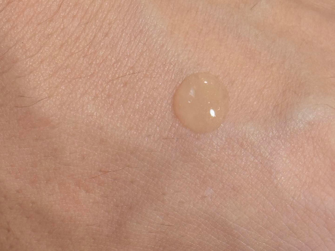 ryu on LIPS 「◯日本未発売化粧下地のPR◯YUNJAC(@yunjac.of..」(3枚目)