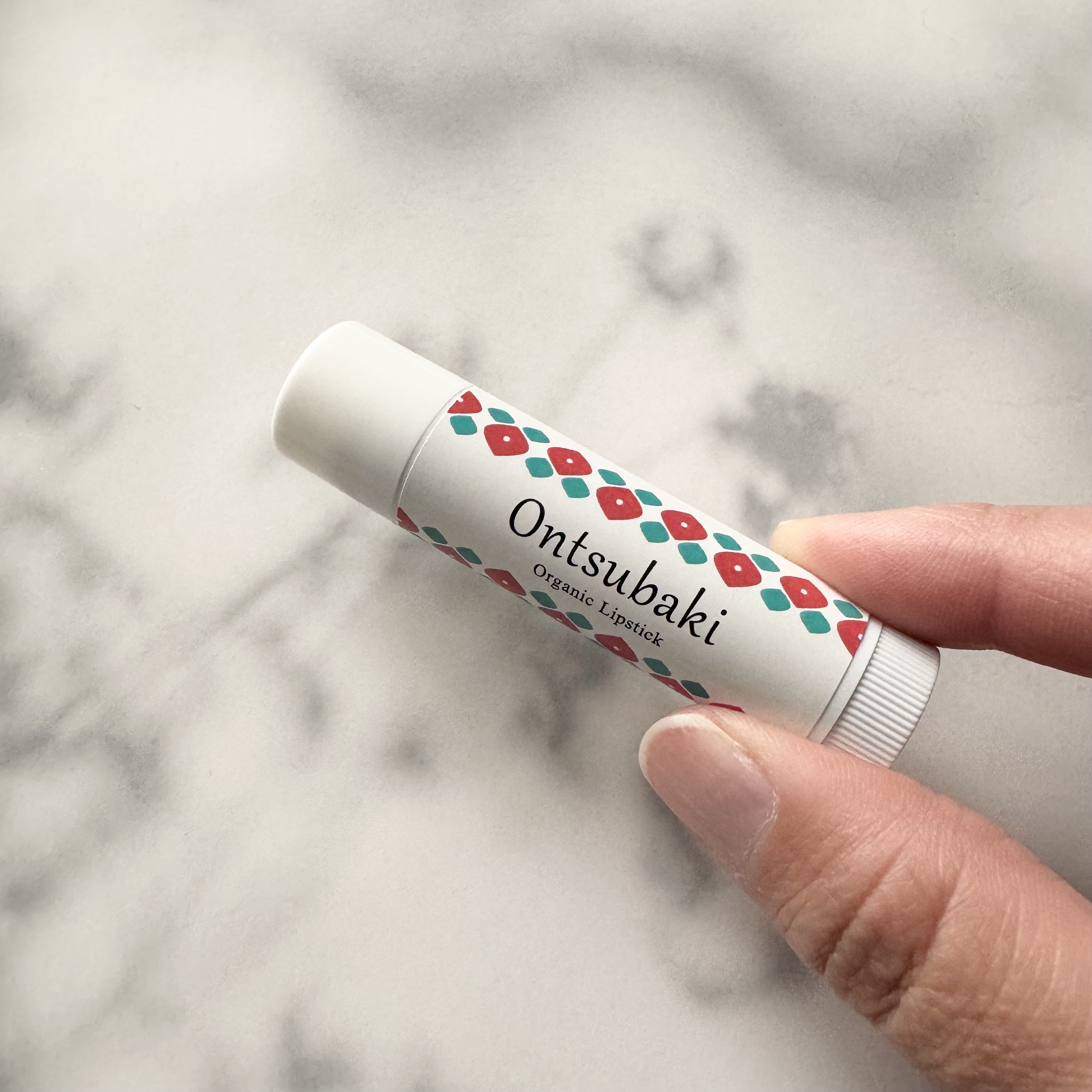 恩椿オーガニックリップスティック/Ontsubaki/リップクリームを使ったクチコミ（2枚目）