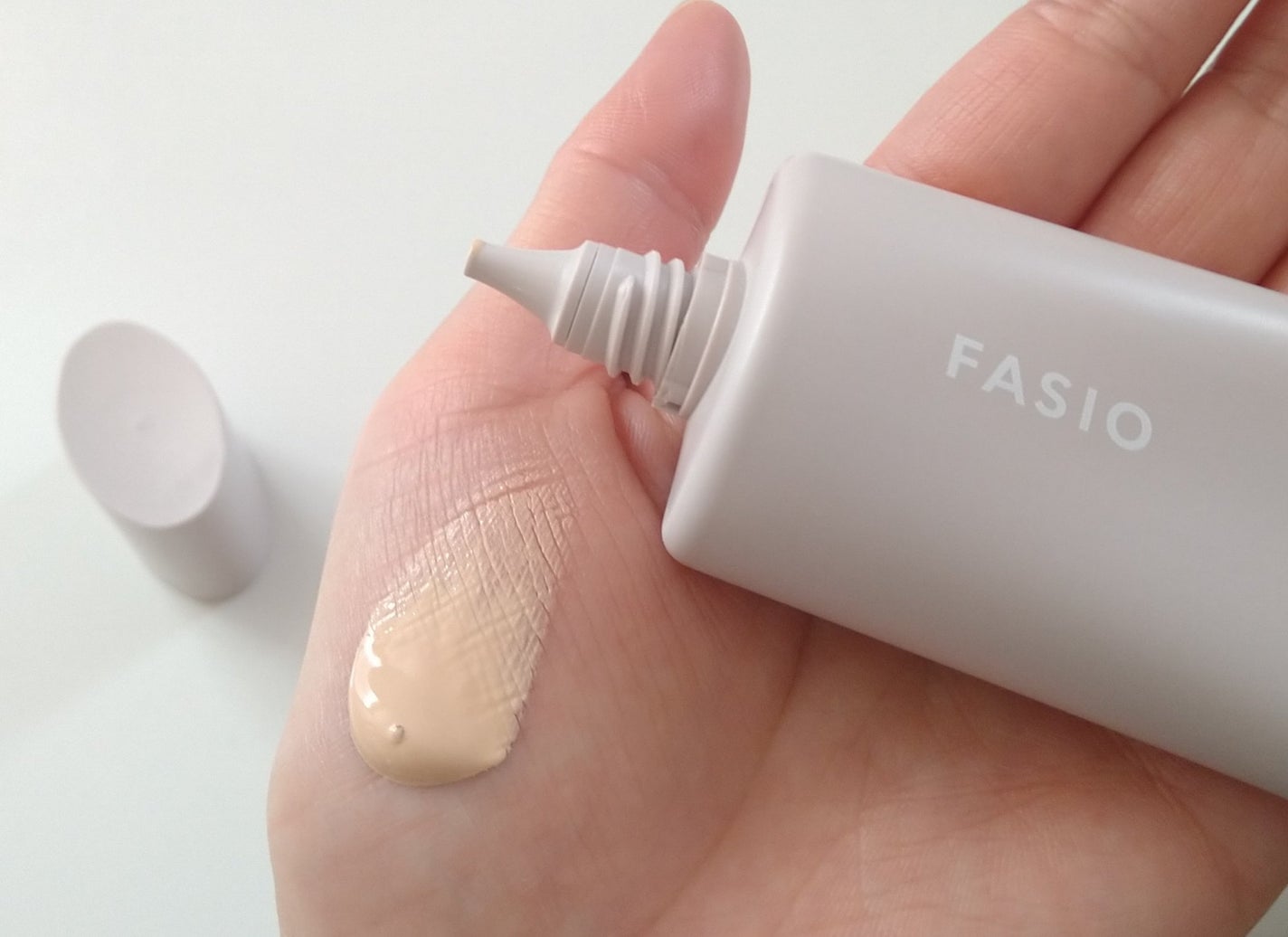 エアリーステイ BB ティント モイスト/FASIO/BBクリームを使ったクチコミ(3枚目)