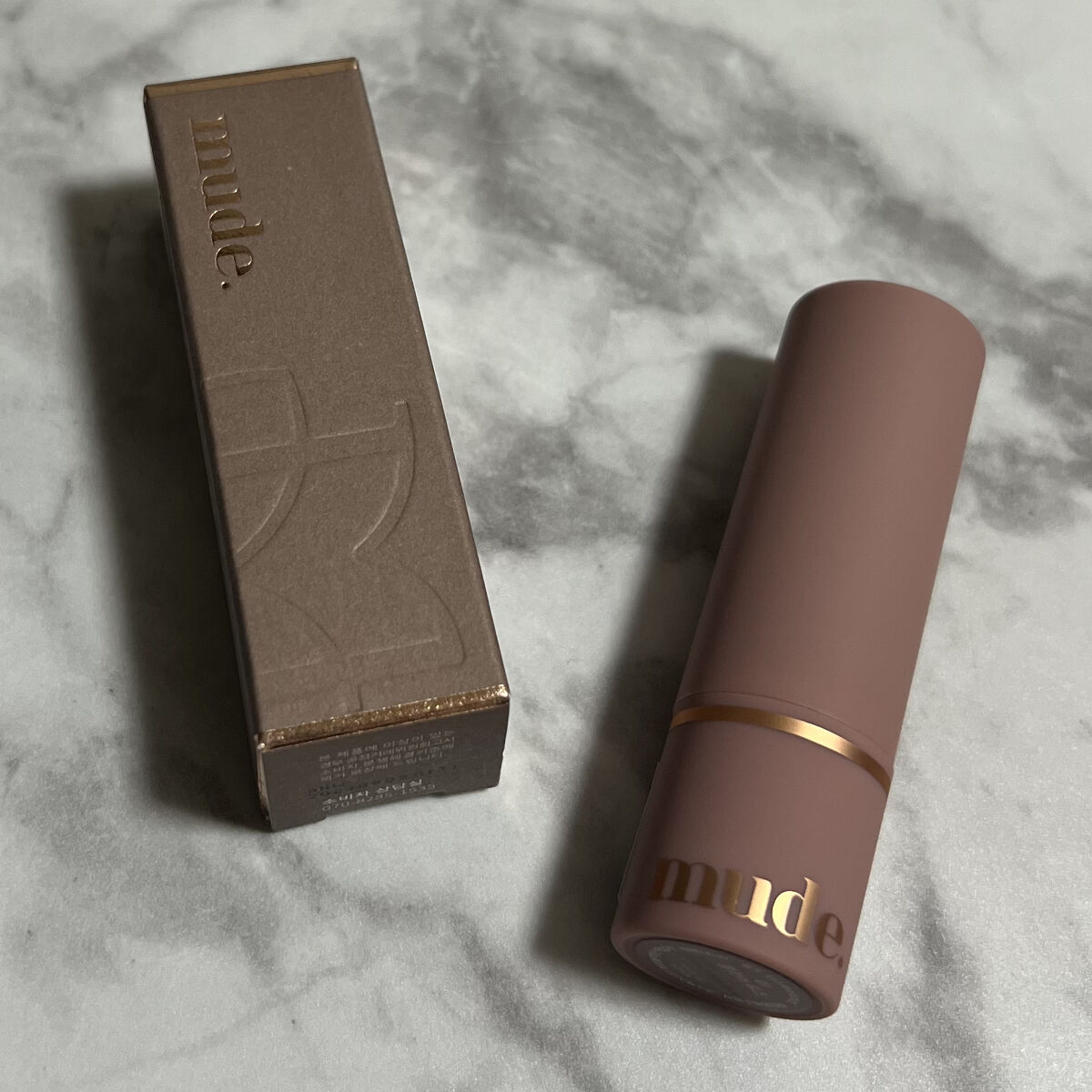 インスパイアマットリップ 01 Clear Muse/mude./口紅を使ったクチコミ（2枚目）