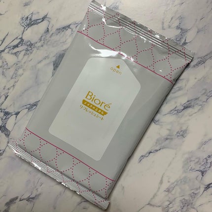 メイクの上からリフレッシュシート うるおいしっとりタイプ/ビオレ/フェイスシートを使ったクチコミ(2枚目)