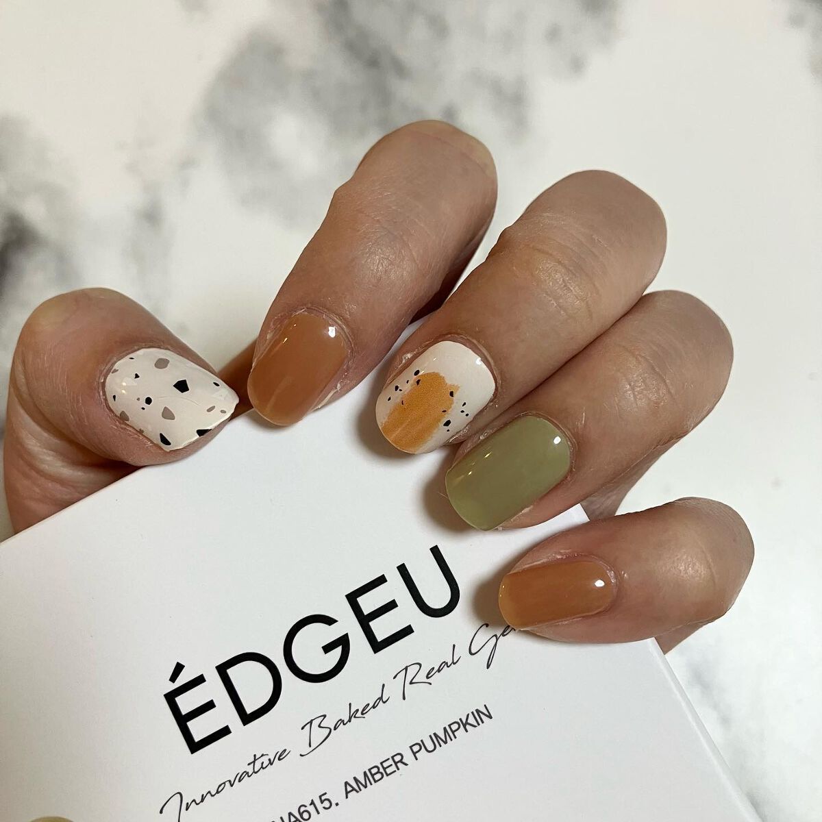 EDGEU ジェルネイルシール/EDGEU/ネイルシールを使ったクチコミ(8枚目)