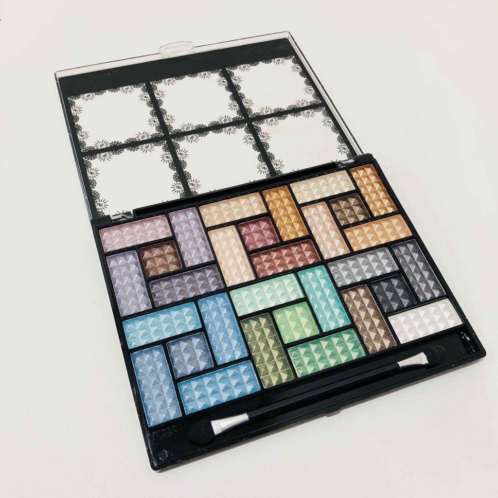 30COLORSEYESHADOWPALETTE/Dolly Angel/アイシャドウパレットを使ったクチコミ（2枚目）