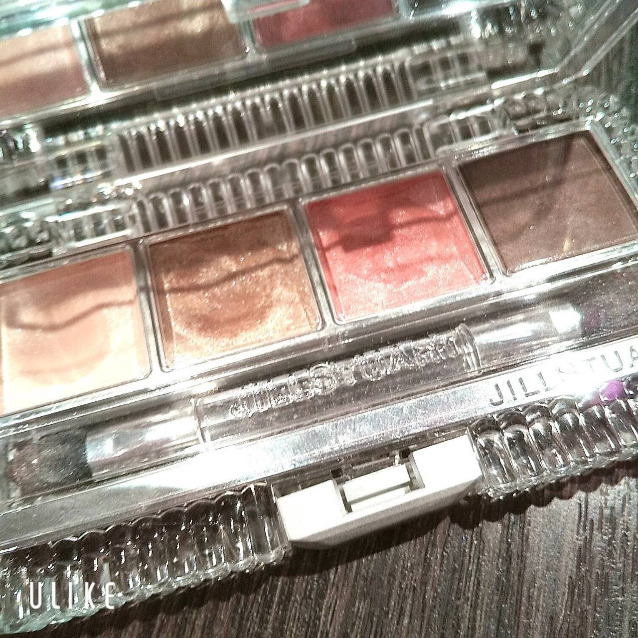 ジルスチュアート エターナルクチュール アイズ シマー 01 everlasting memories/JILL STUART/アイシャドウパレットを使ったクチコミ（3枚目）