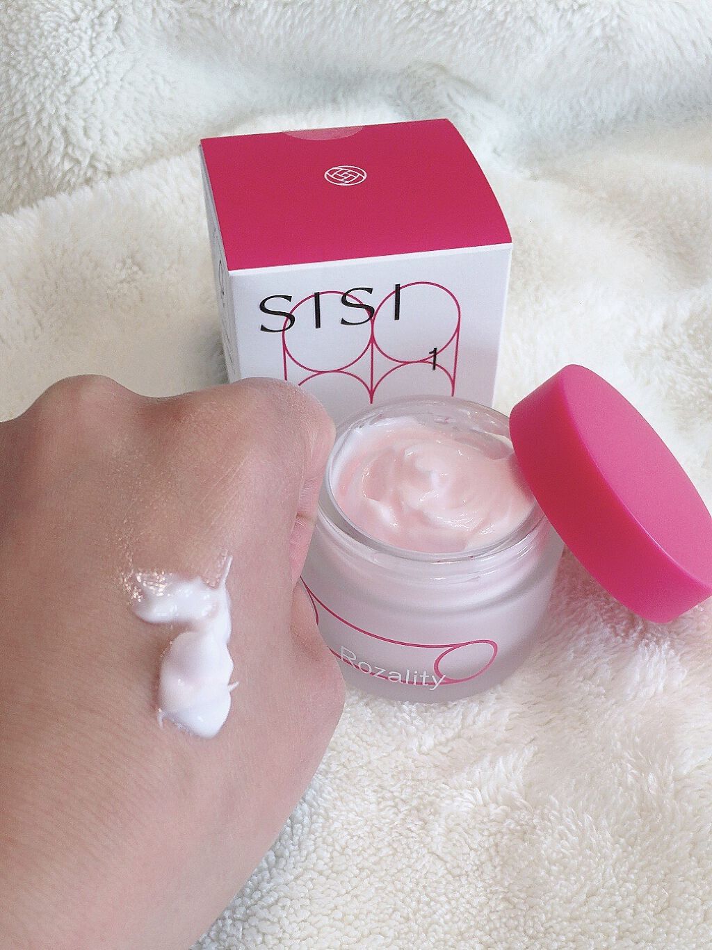 ロザリティ ウォータリーマスク/SISI/フェイスクリームを使ったクチコミ（2枚目）