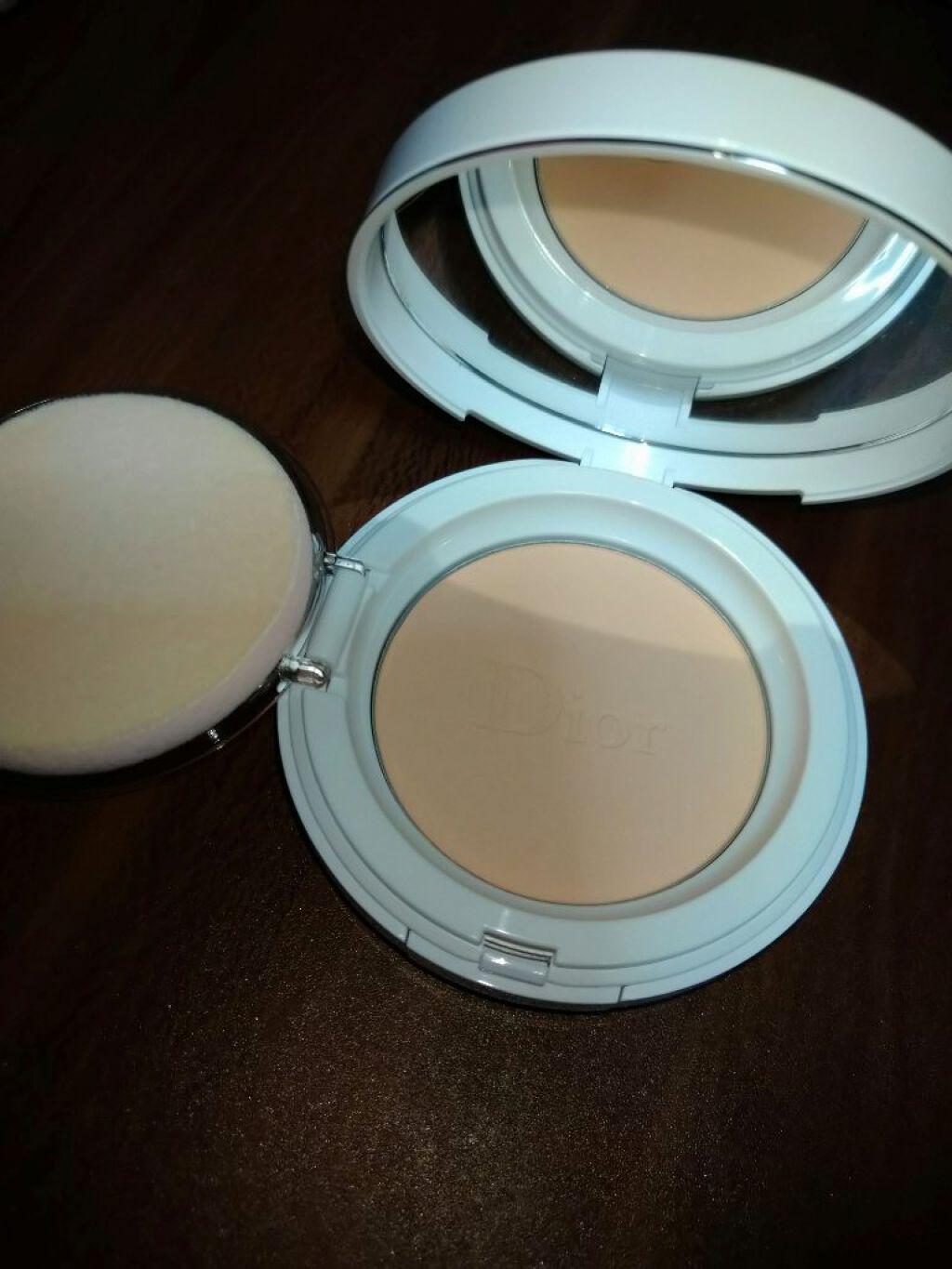 スノー パーフェクト ライト コンパクト ファンデーション/Dior/パウダーファンデーションを使ったクチコミ（2枚目）