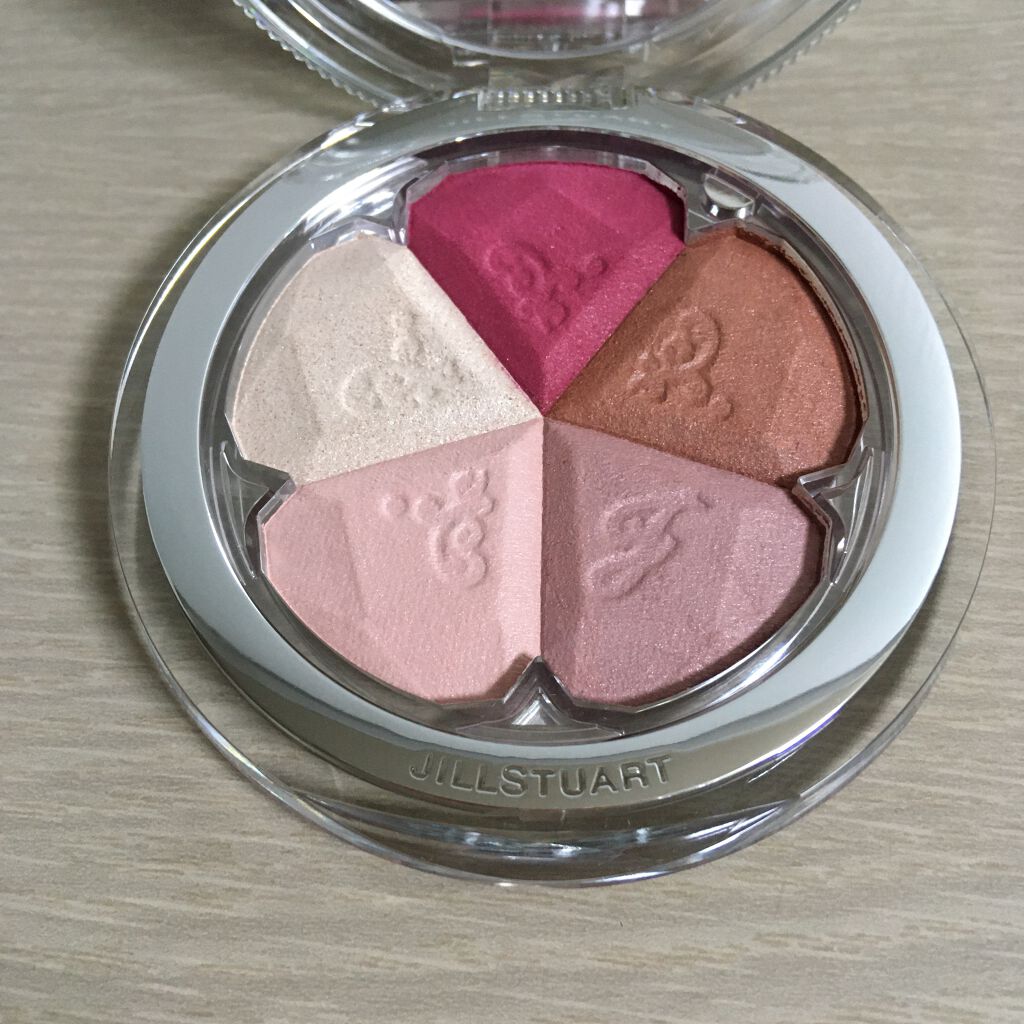 ジルスチュアート ブルーム ミックスブラッシュ コンパクト/JILL STUART/パウダーチークを使ったクチコミ（1枚目）