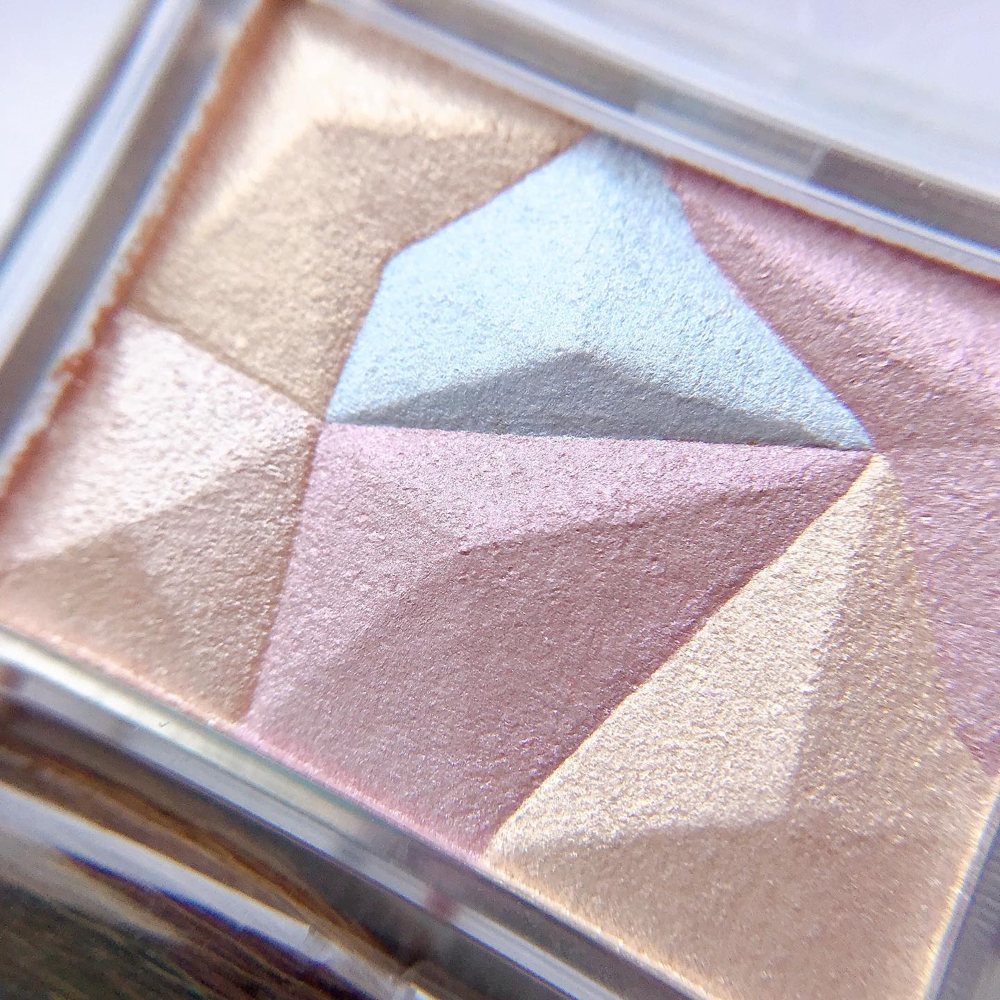 パールグロウハイライト/CEZANNE/ハイライト・シェーディングを使ったクチコミ（2枚目）