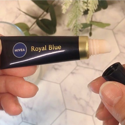 ニベア ロイヤルブルーリップ 濃密美容ケア/ニベア/リップ美容液を使ったクチコミ(3枚目)