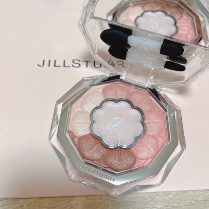 ジルスチュアート ブルームクチュール アイズ/JILL STUART/アイシャドウパレットを使ったクチコミ(3枚目)