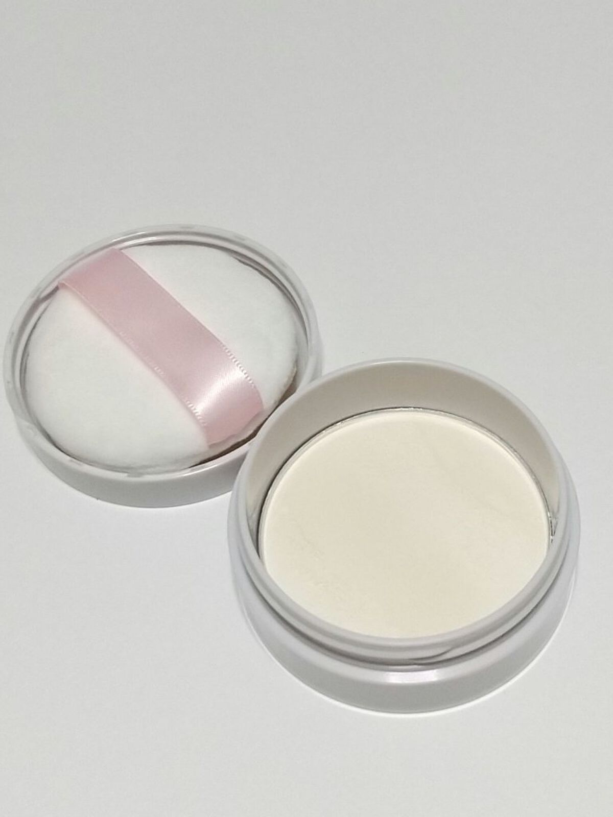 すっぴんシルキーパウダー/クラブ/フェイスパウダーを使ったクチコミ（2枚目）