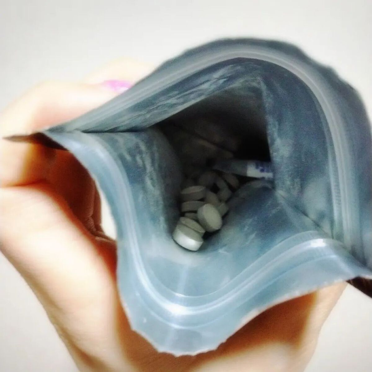 黒艶サプリメント/ヘアモア/健康サプリメントを使ったクチコミ（2枚目）