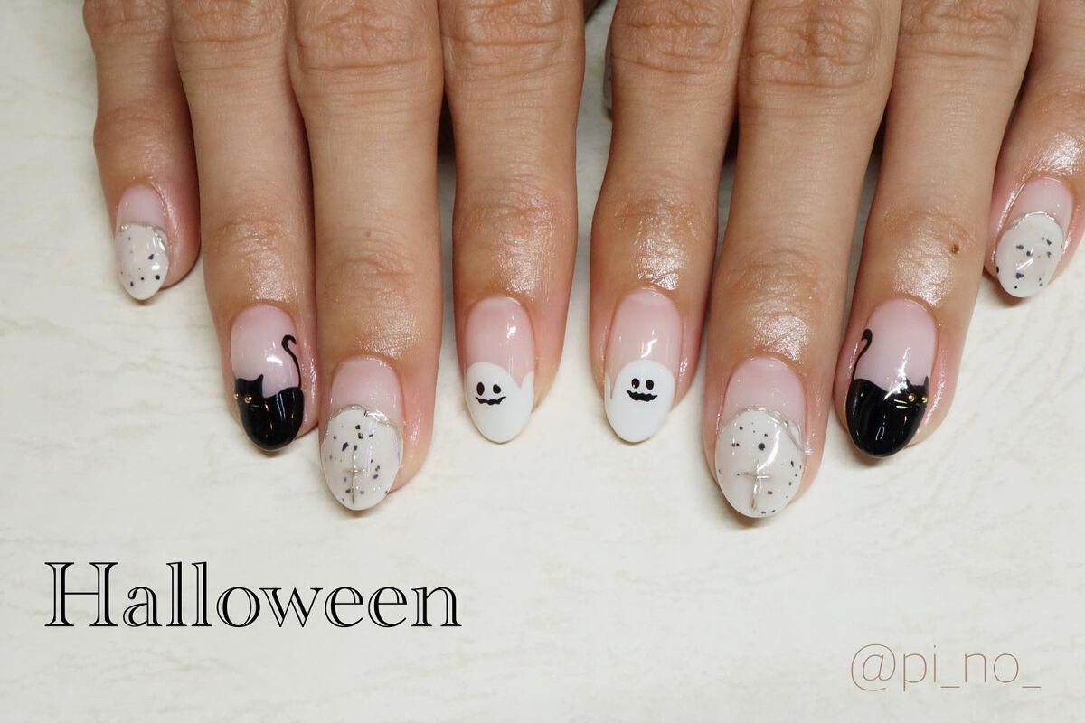 shino on LIPS 「Halloweenモノトーンで大人ハロウィンです👻🎃いつもあり..」(1枚目)